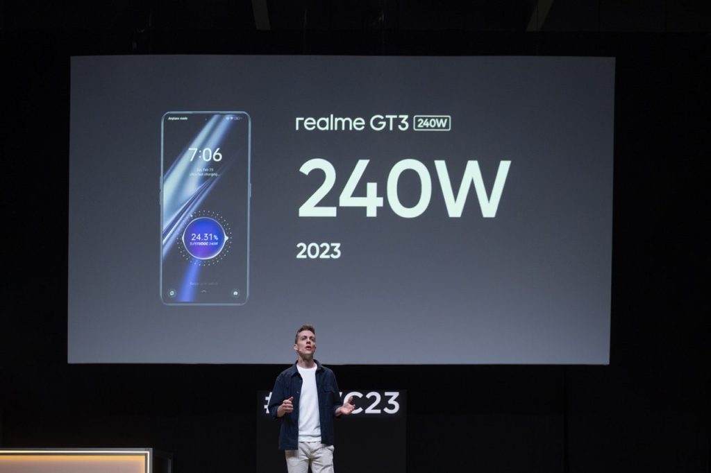 MWC 2023: Realme launches GT3 smartphone with 240W charging capability, ET  Telecom